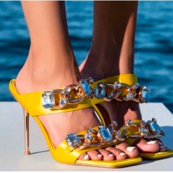 Azalea Wang Womens Sandals Jewel Chain Stiletto Heels Fashion Party Dressy 10 - Picture 1 of 7